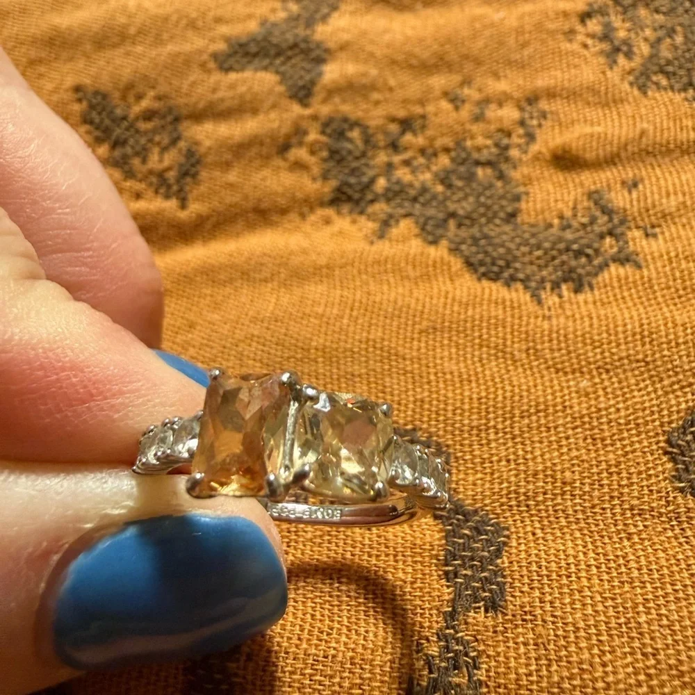 Bomb Party Champagne Crystal 3 Stone Ring Sz 7 Silver Tone
